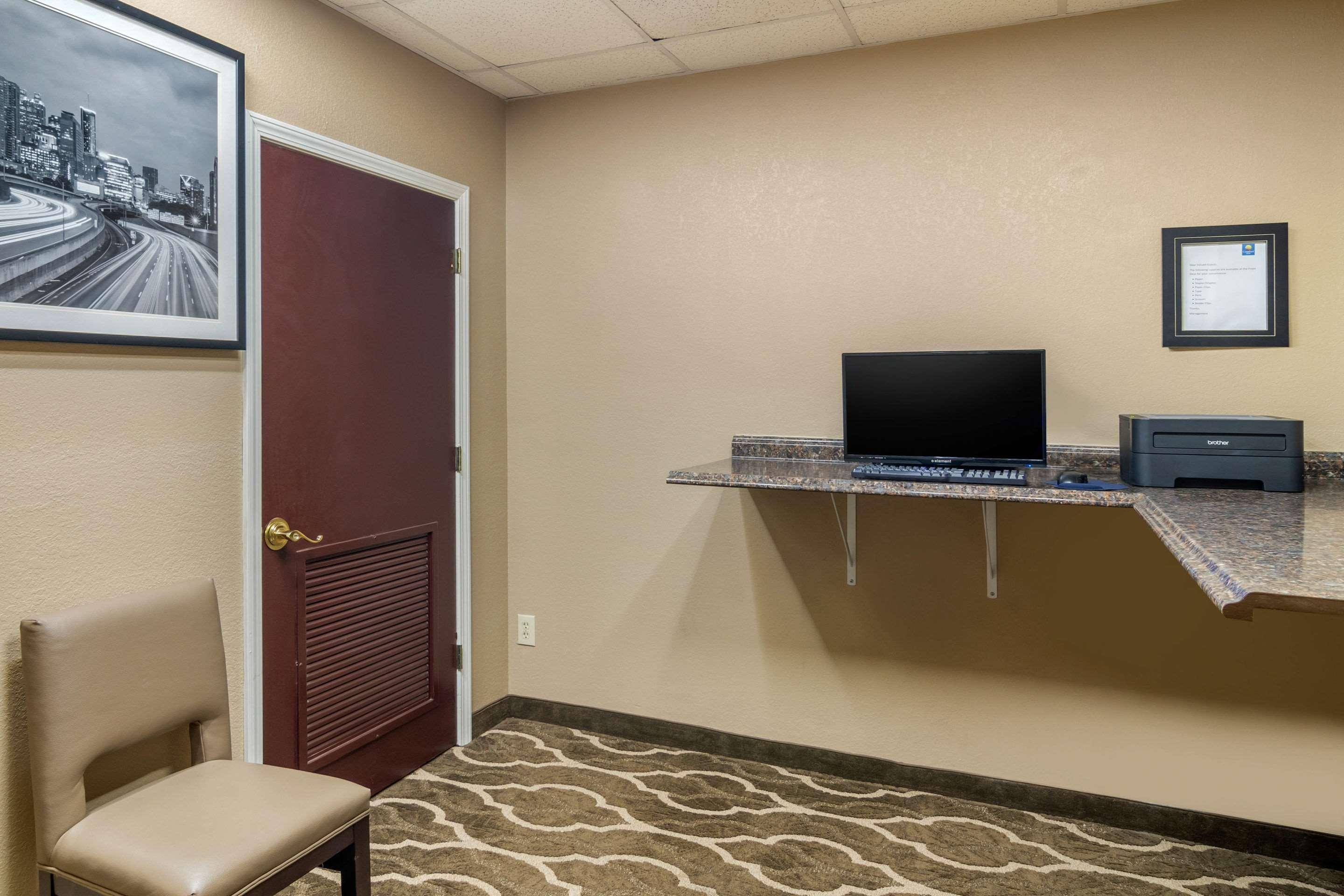 Comfort Inn & Suites Atlanta-Smyrna Екстер'єр фото