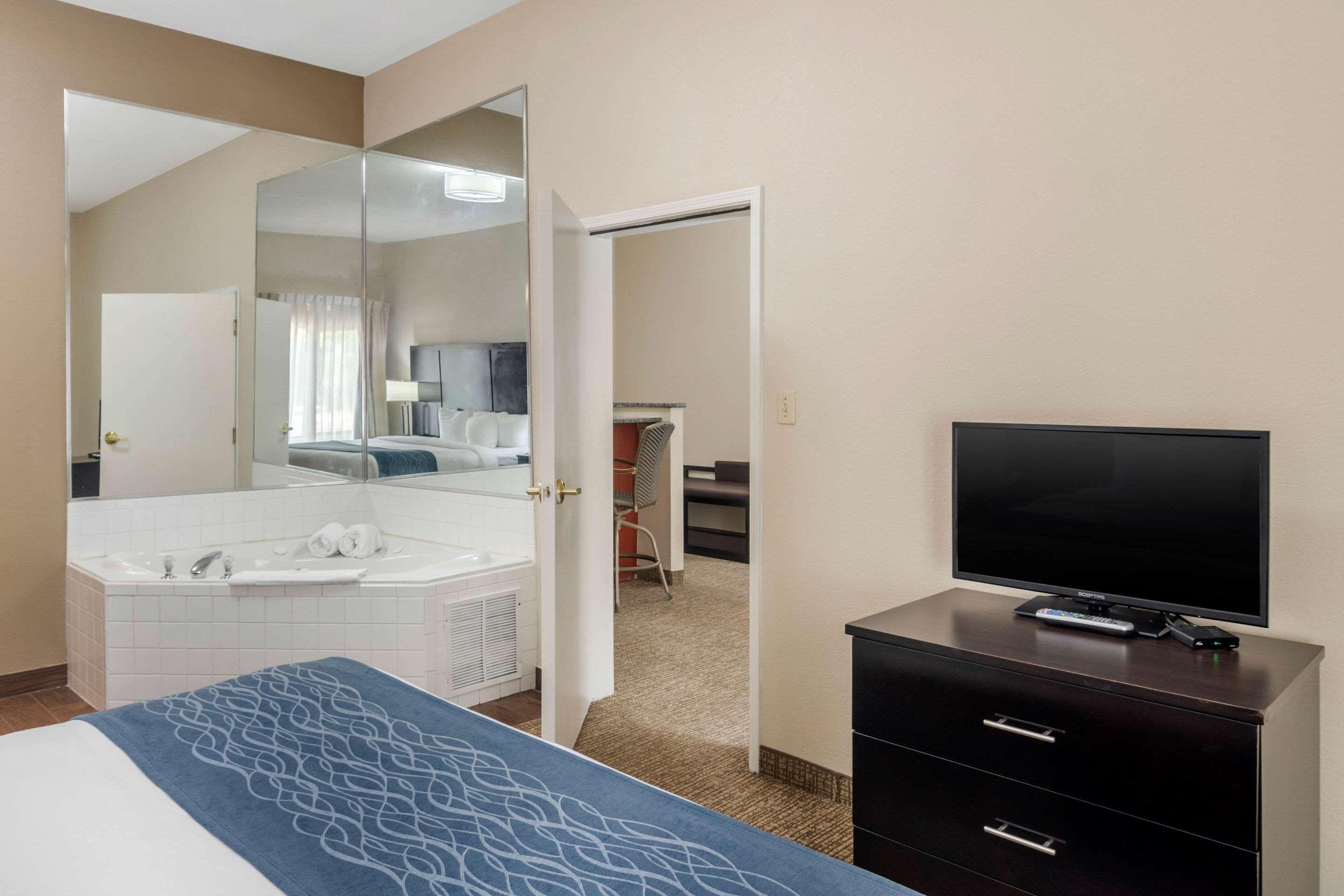 Comfort Inn & Suites Atlanta-Smyrna Екстер'єр фото