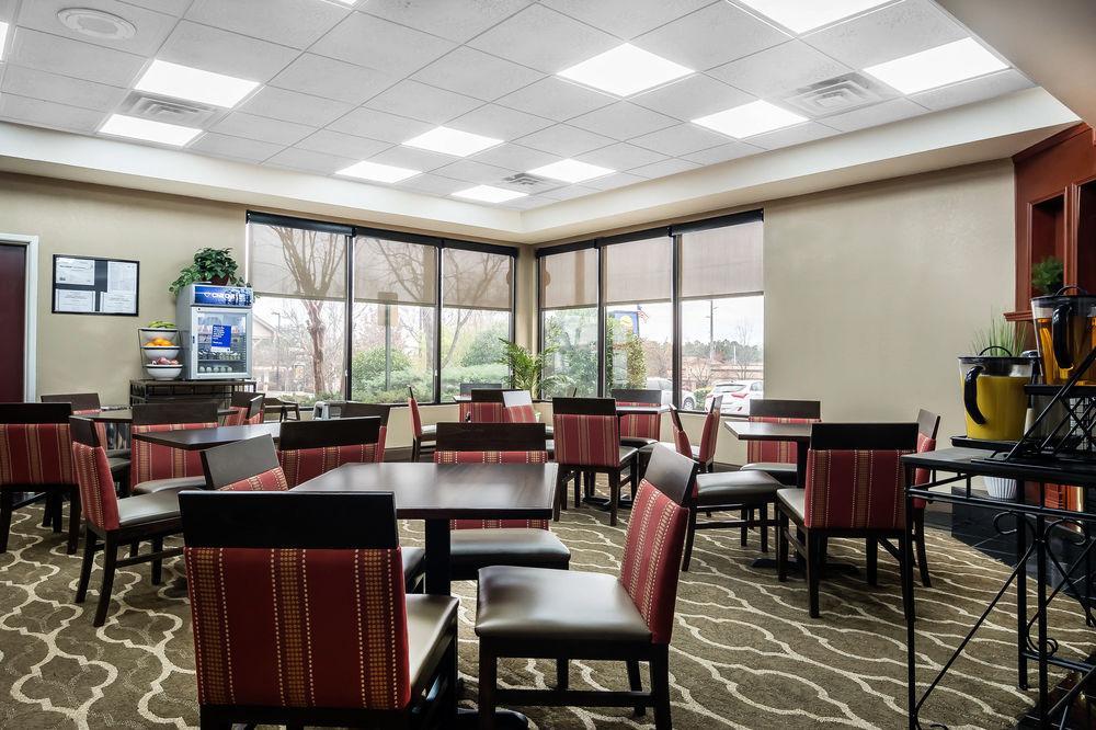 Comfort Inn & Suites Atlanta-Smyrna Екстер'єр фото